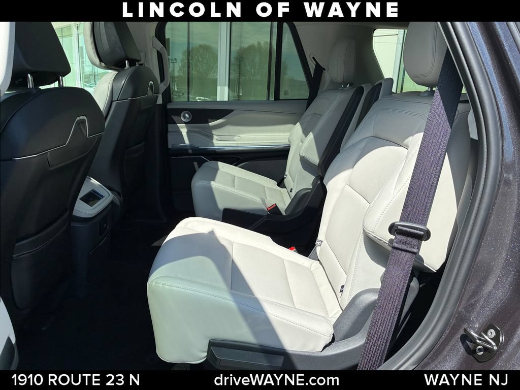 Used 2026 Lincoln Navigator Reserve AWD/4WD image 22