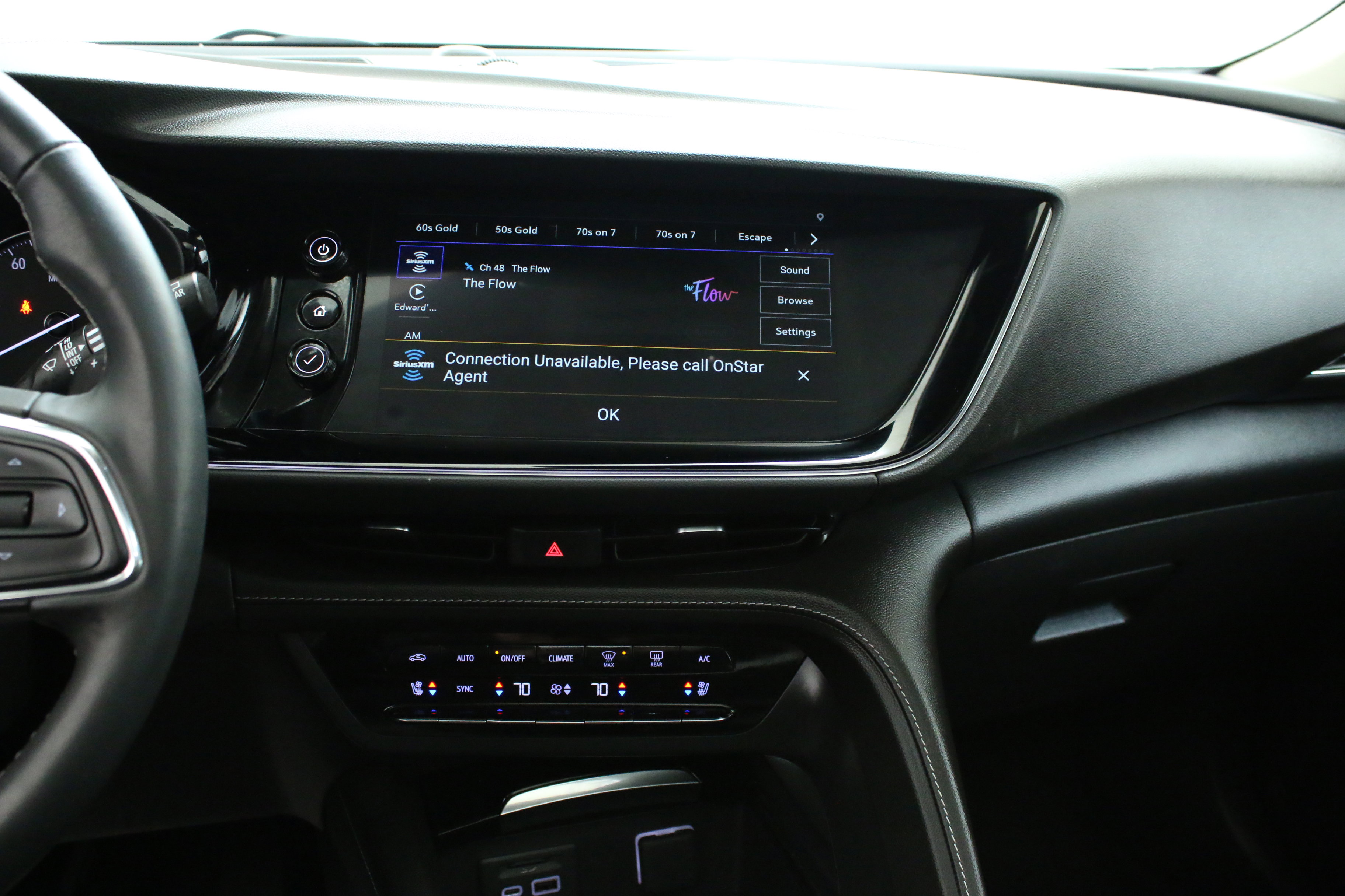 Used 2022 Buick Envision Avenir w/ Technology Package II image 19