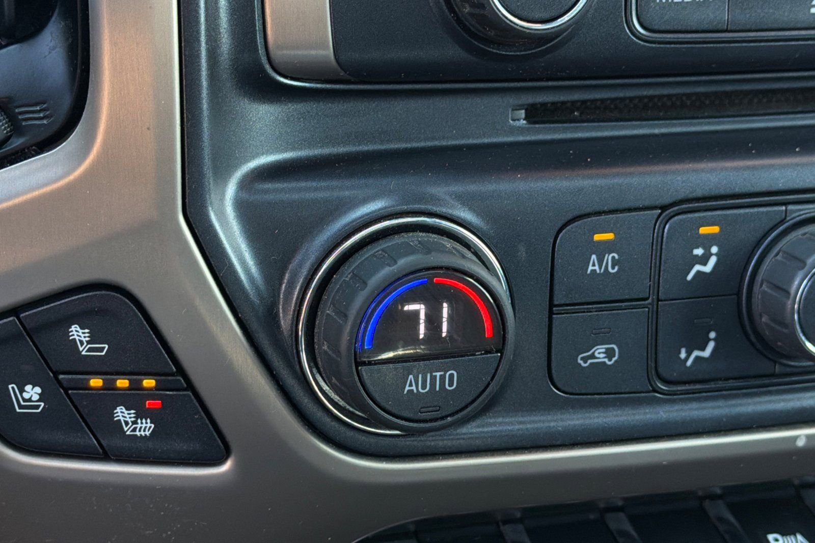 Used 2018 GMC Sierra 2500 Denali w/ Duramax Plus Package image 28