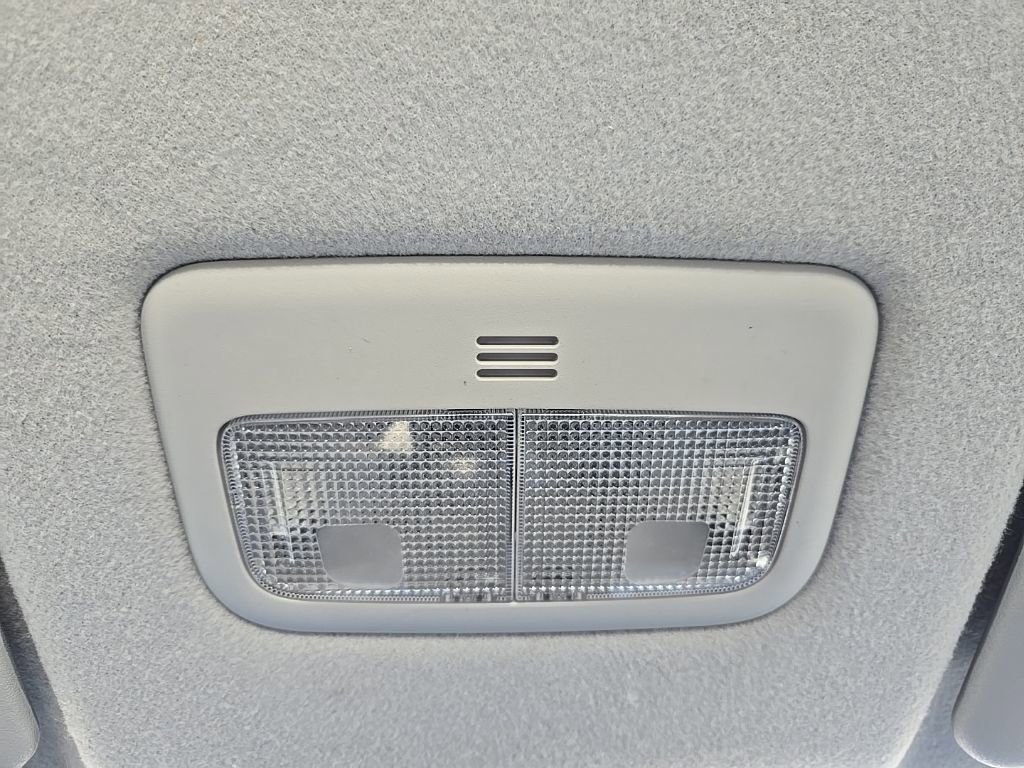 Used 2010 Toyota Corolla LE image 27