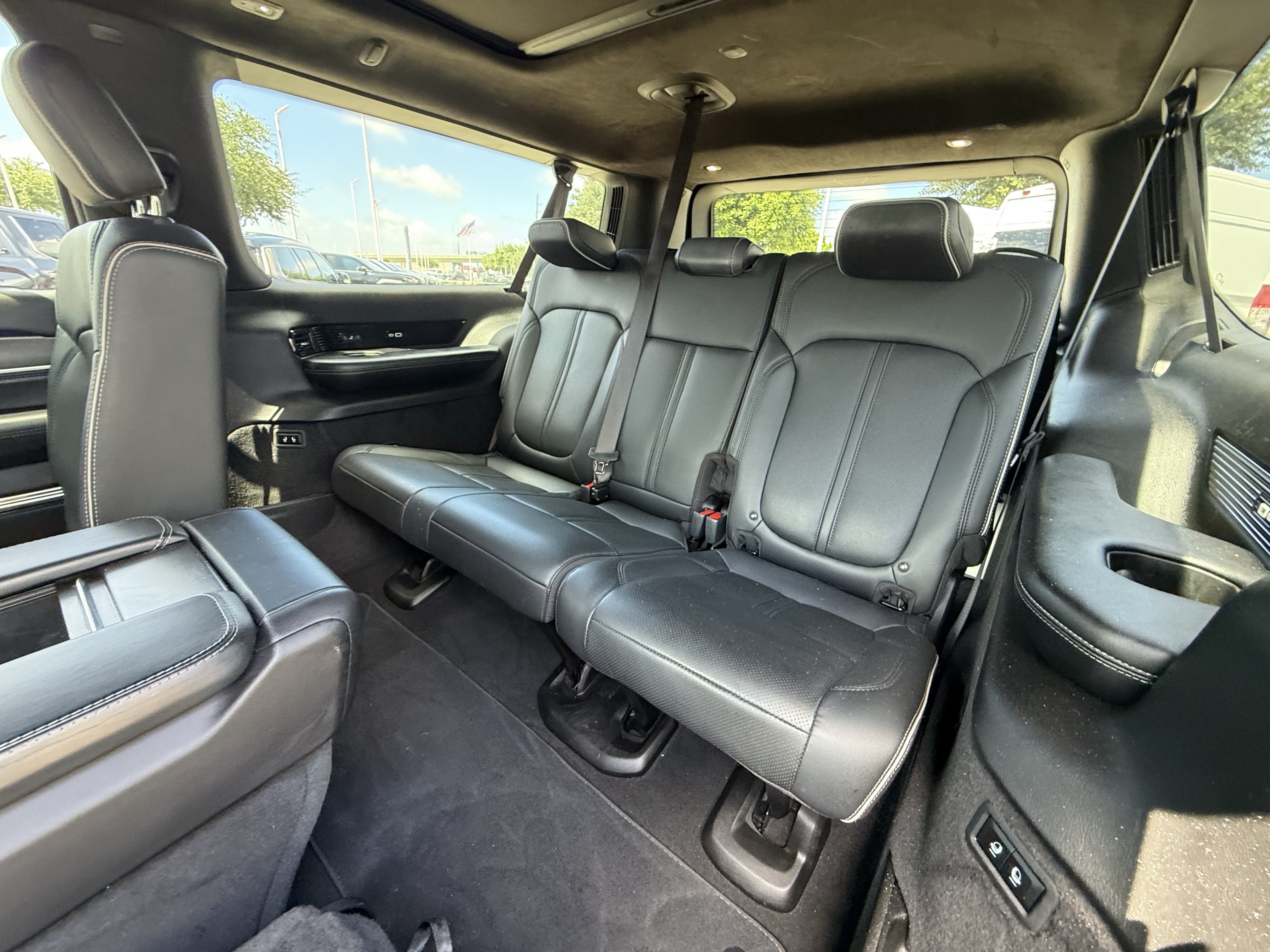 Used 2024 Jeep Grand Wagoneer L Series II w/ Quick Order Packagew 28T AWD/4WD image 31