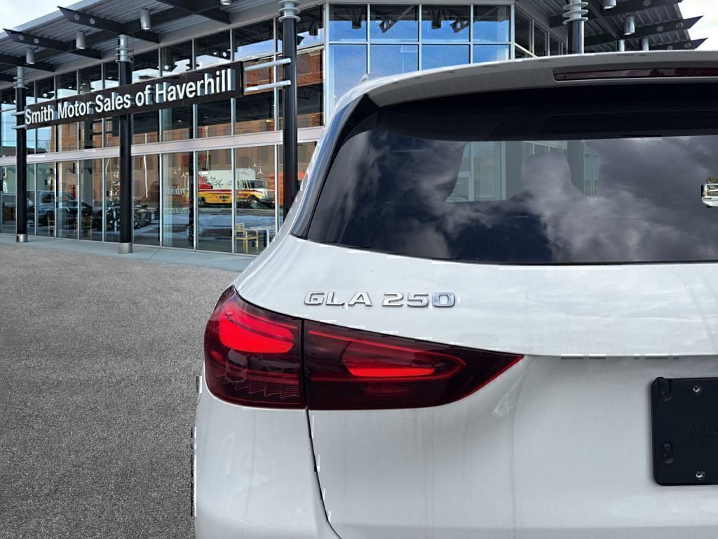 Certified 2026 Mercedes-Benz GLA 250 4MATIC image 7