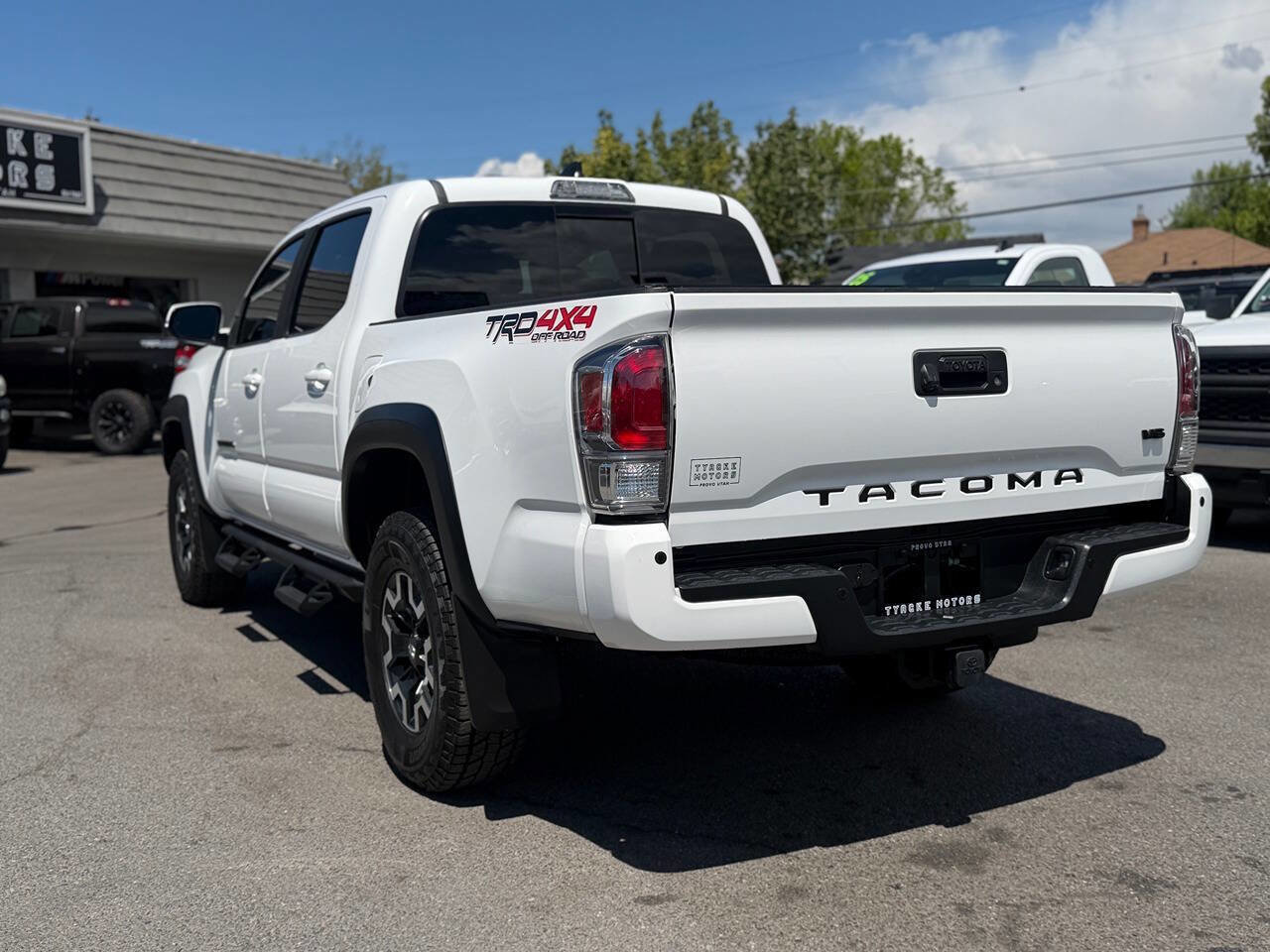 Used 2020 Toyota Tacoma TRD Off-Road w/ Technology Package AWD/4WD image 31