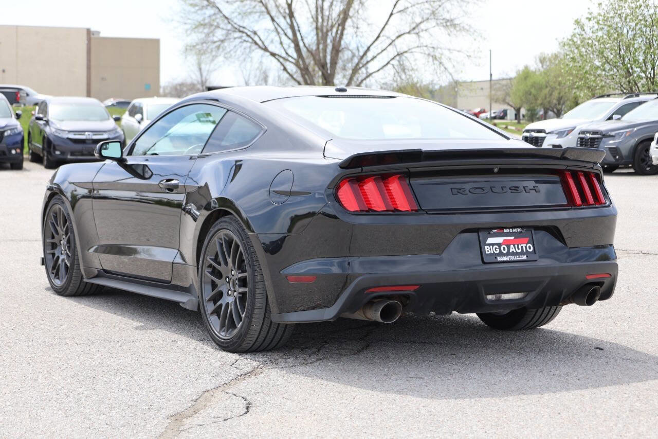Used 2017 Ford Mustang GT Premium image 11