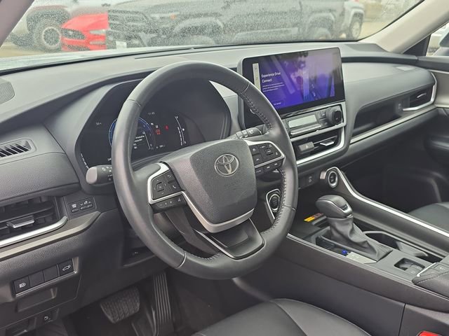 Certified 2025 Toyota Grand Highlander FWD image 17