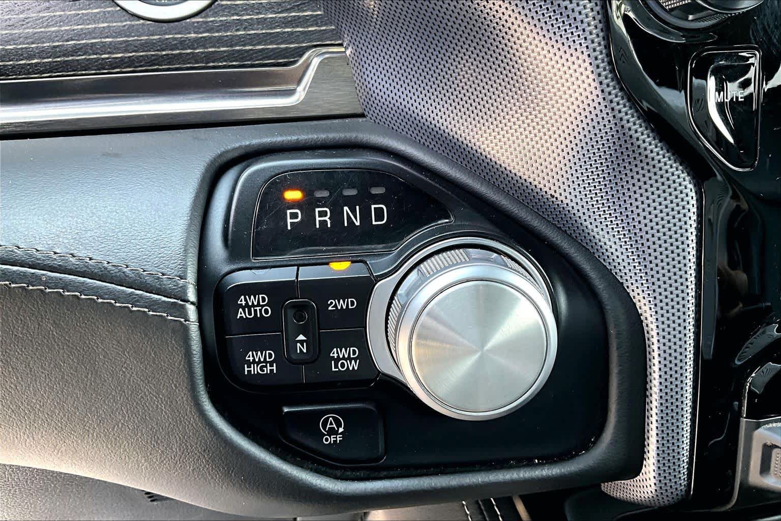 Used 2020 RAM 1500 Limited AWD/4WD image 17