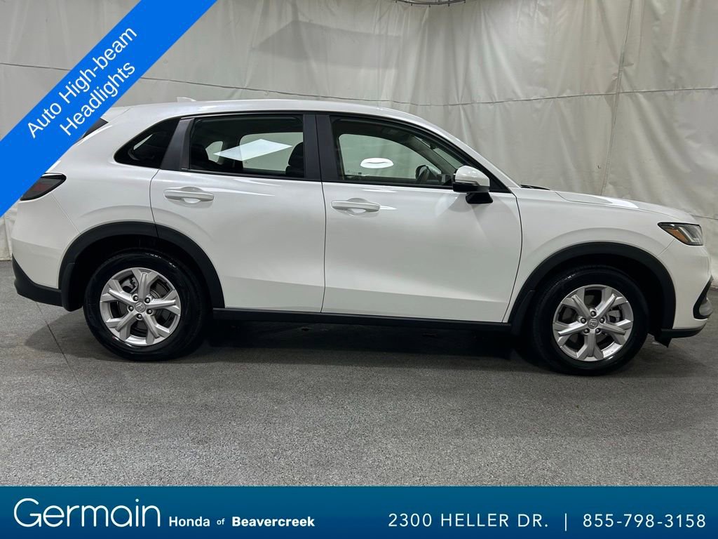 Certified 2025 Honda HR-V LX image 11