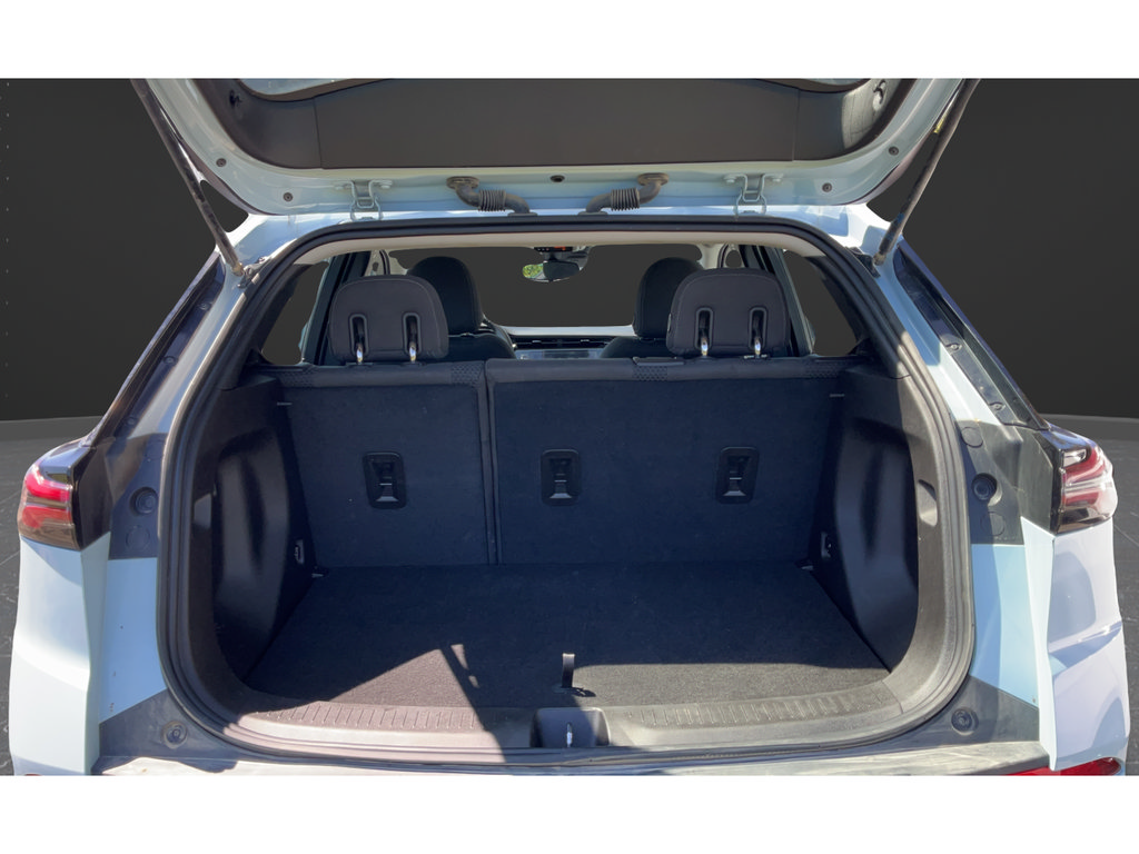 Certified 2023 Chevrolet Bolt EUV LT w/ Comfort Package FWD image 26