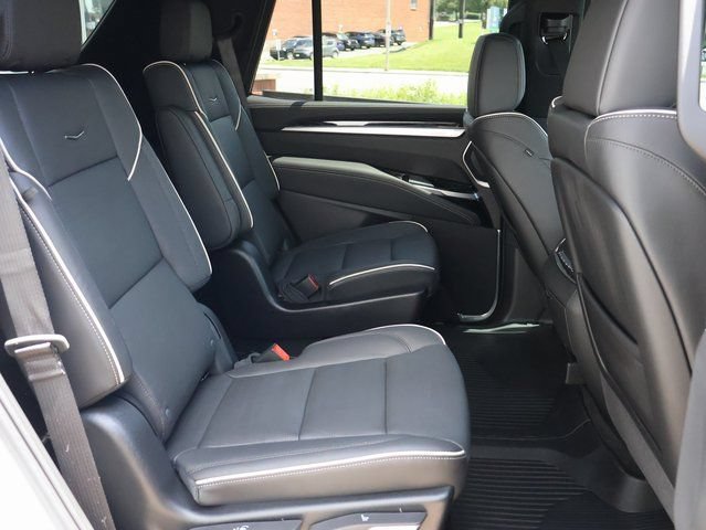 Certified 2026 Cadillac Escalade Sport w/ Touring Package AWD/4WD image 11