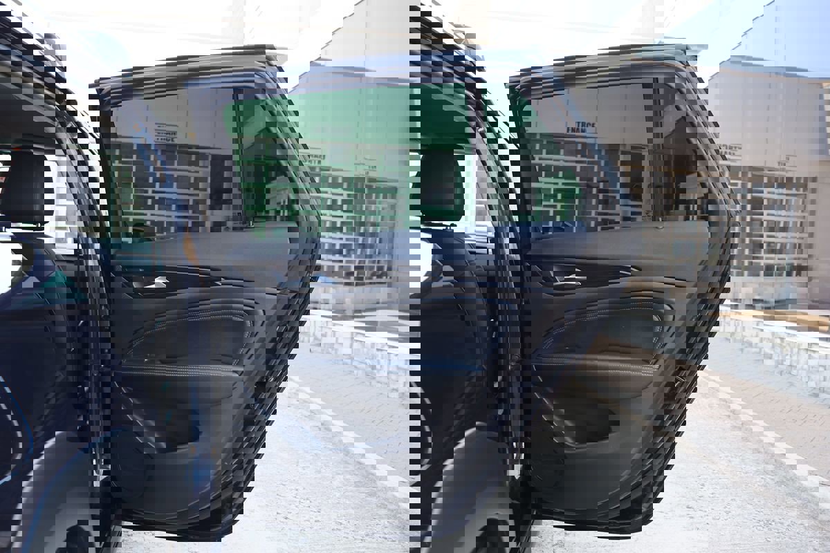 Used 2018 Buick Regal Essence w/ Driver Confidence Package #1 image 41