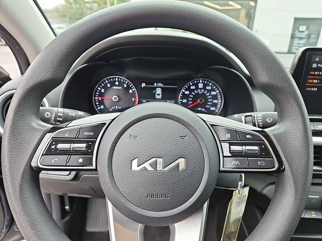 Used 2023 Kia Forte LXS image 18