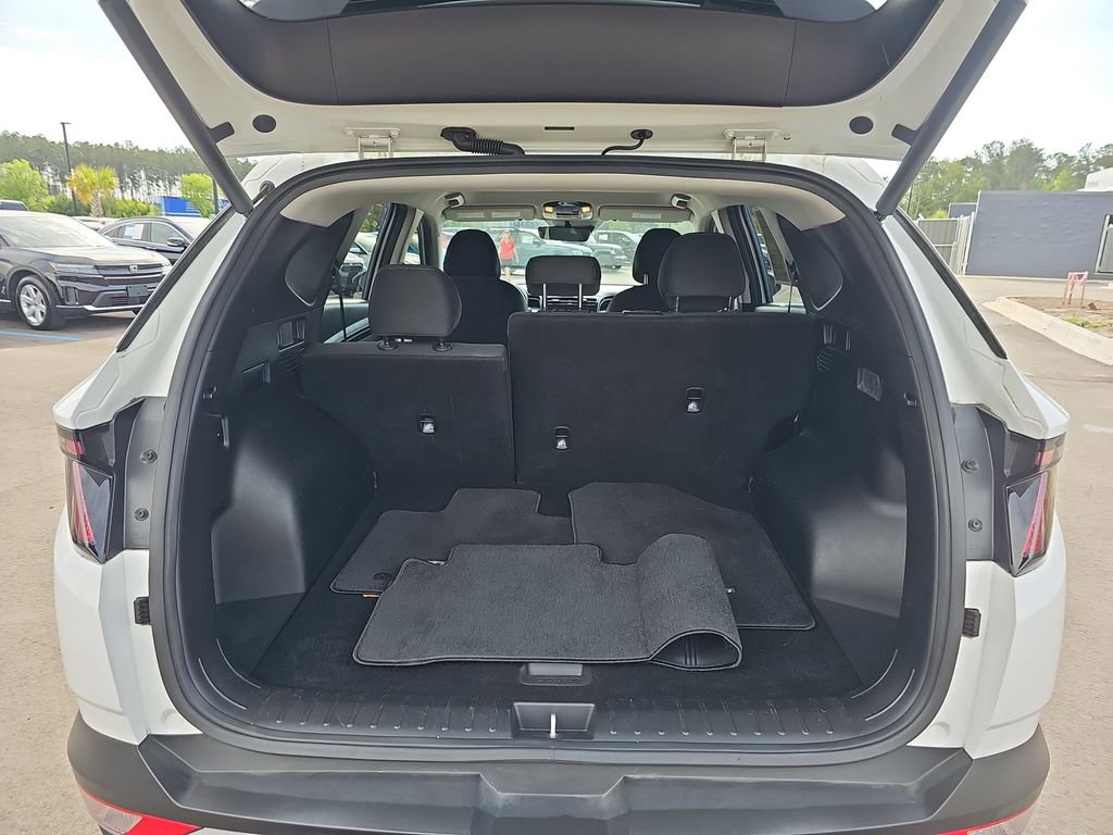 Used 2023 Hyundai Tucson SEL FWD image 16