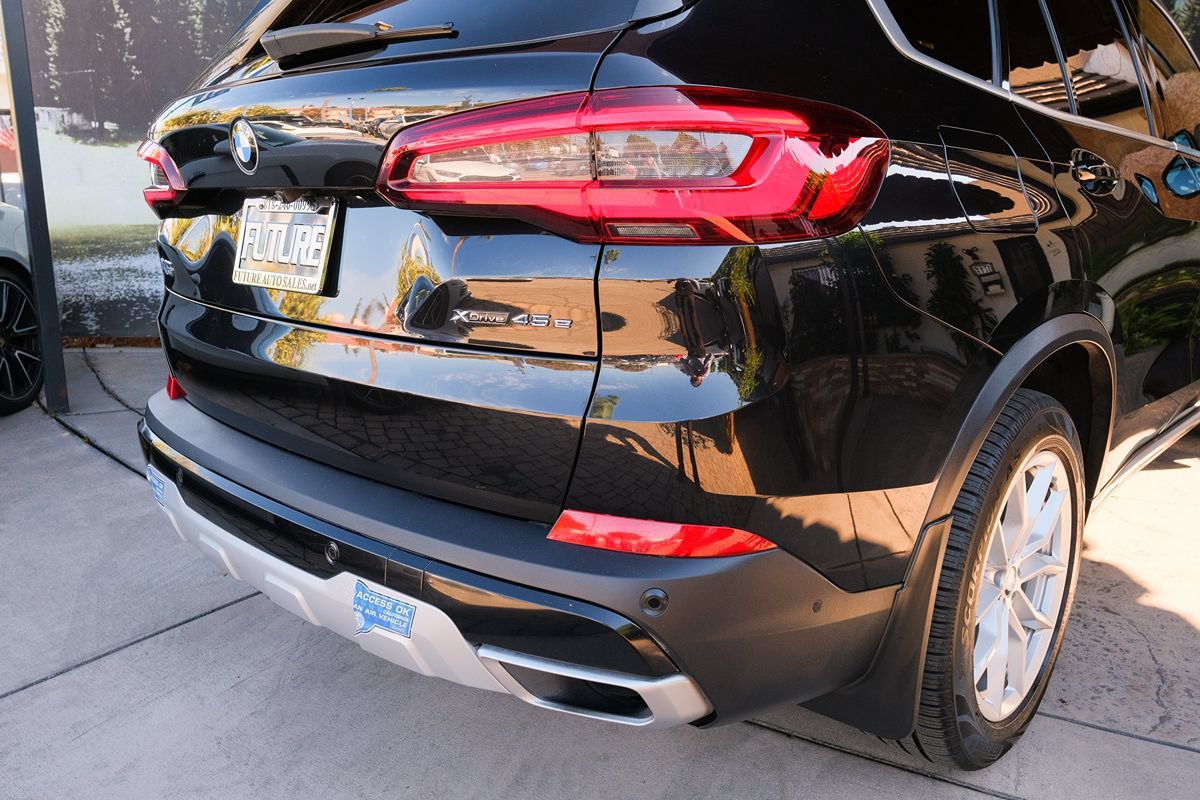 Used 2021 BMW X5 xDrive45e w/ Premium Package 2 AWD/4WD image 39