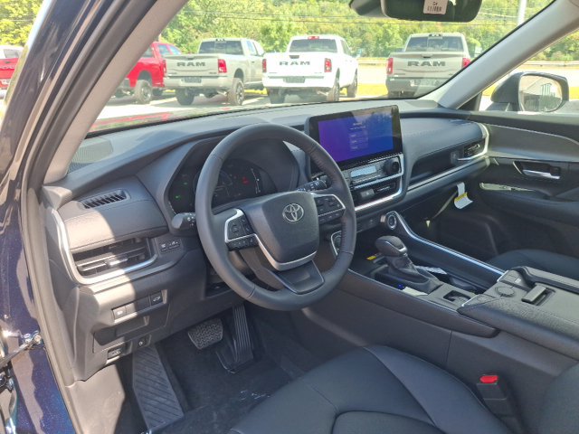 New 2026 Toyota Grand Highlander XLE FWD image 13