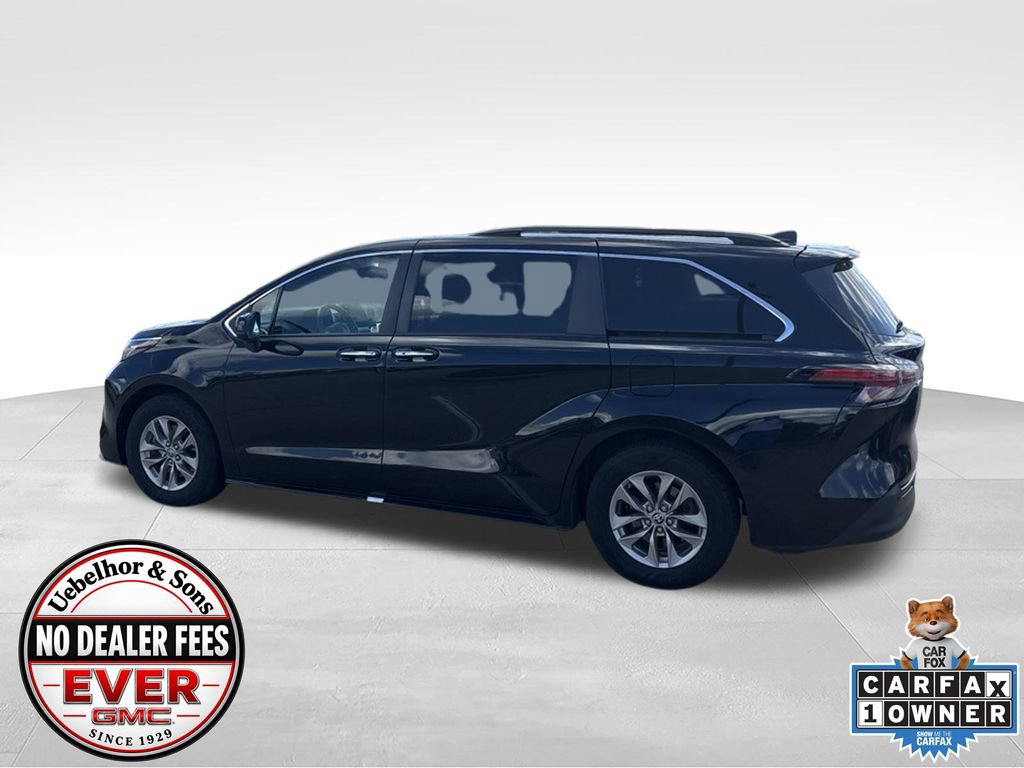 Used 2022 Toyota Sienna XLE w/ XLE Plus Package FWD image 10