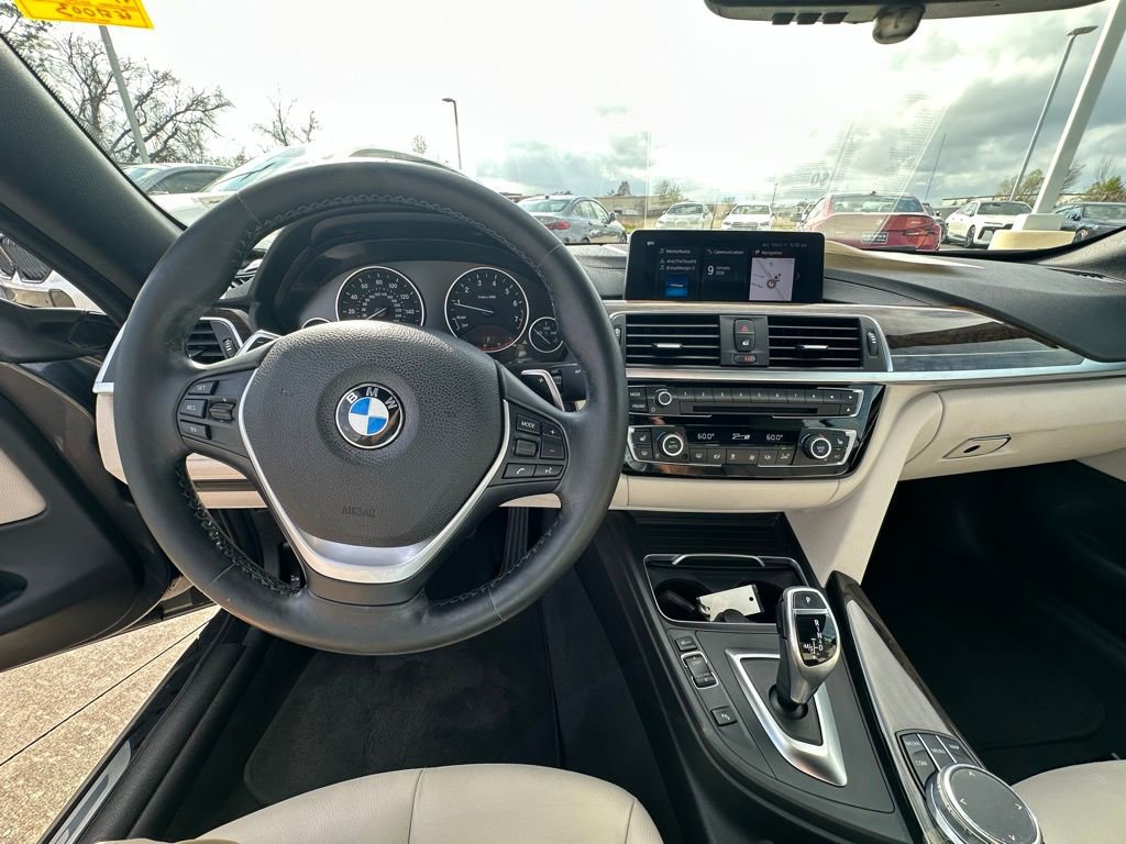 Used 2019 BMW 430i Convertible w/ Convenience Package image 9