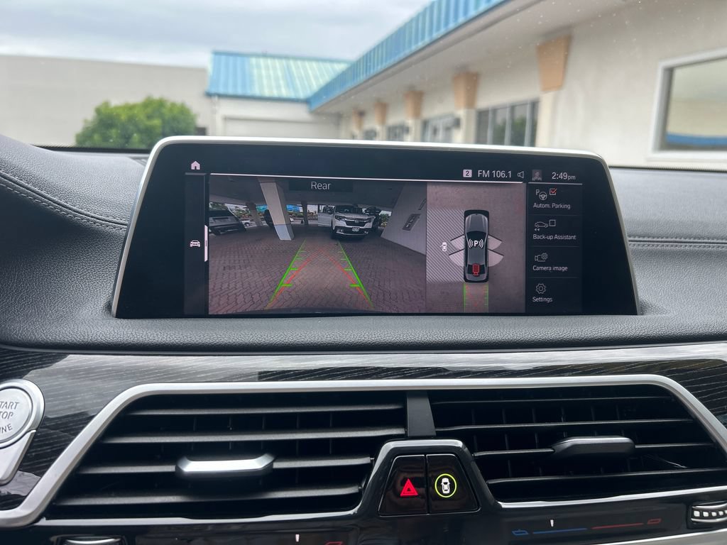 Used 2021 BMW 740i w/ Premium Package RWD image 20