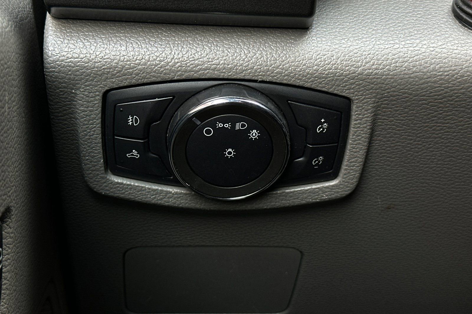 Used 2017 Ford F250 XLT image 32