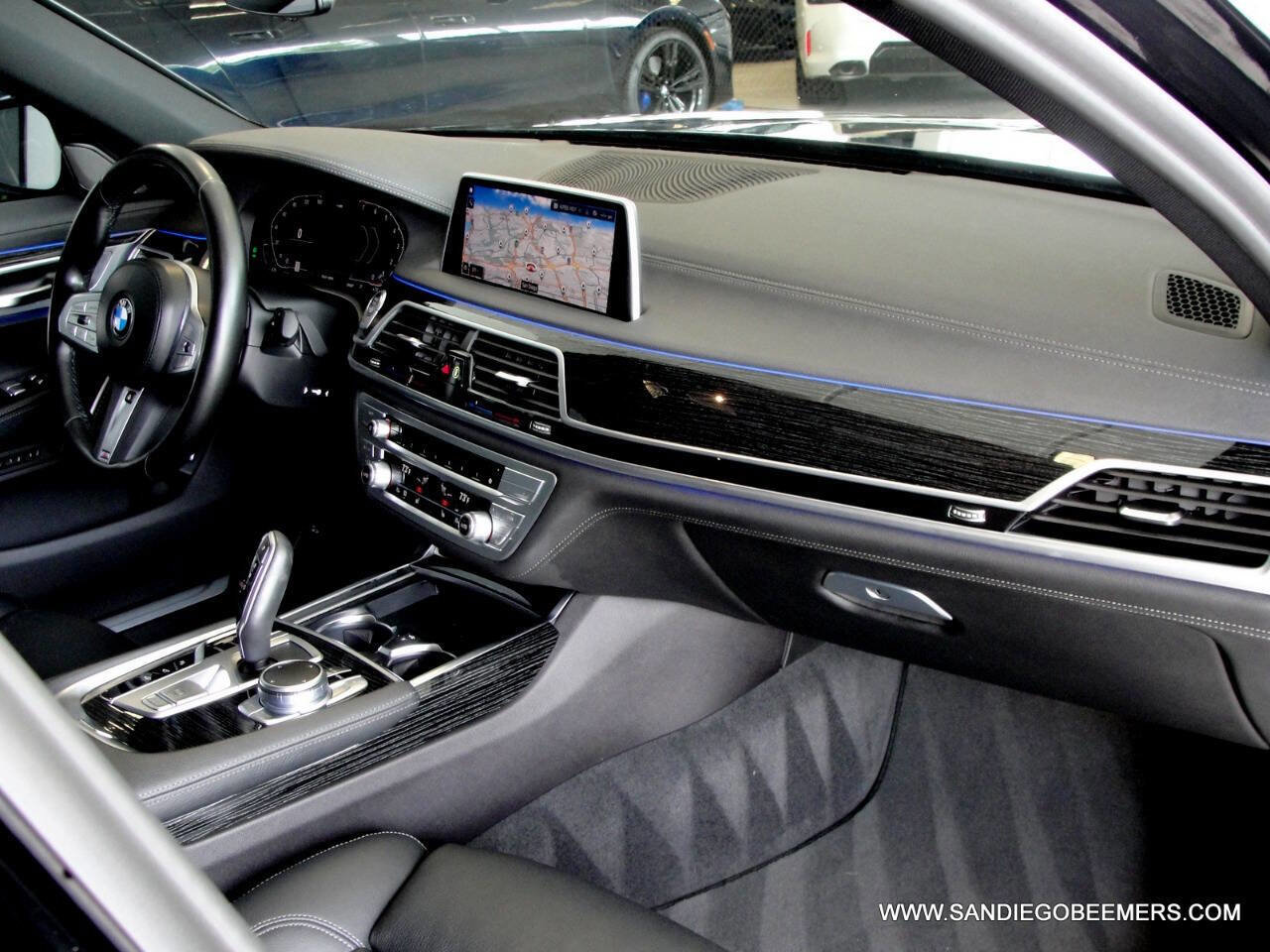 Used 2022 BMW 740i w/ M Sport Package image 37