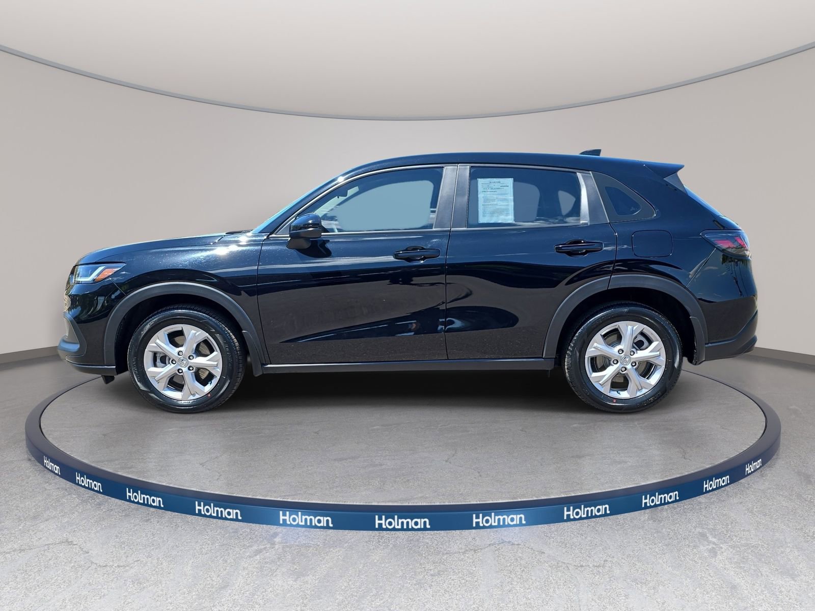 Certified 2024 Honda HR-V LX image 3