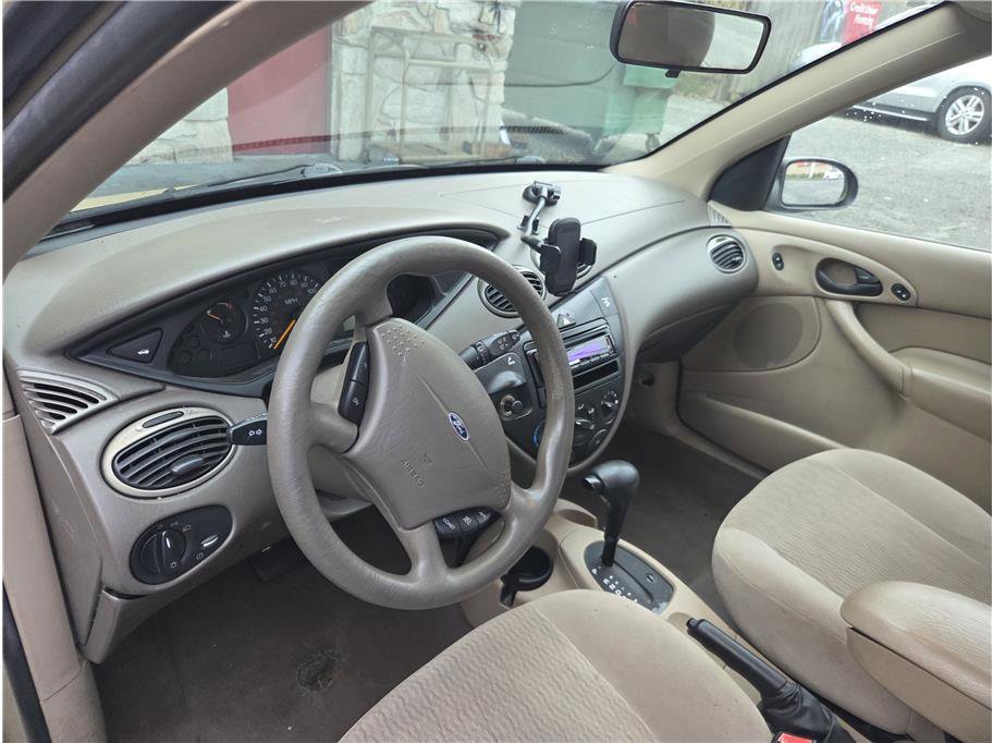 Used 2000 Ford Focus SE image 7