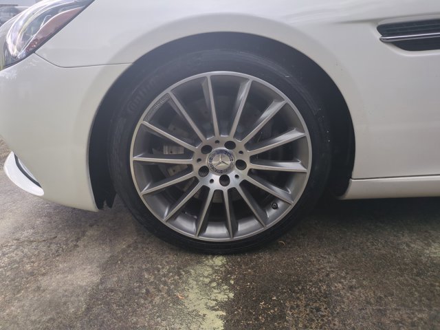 Used 2017 Mercedes-Benz SLC 300 image 25