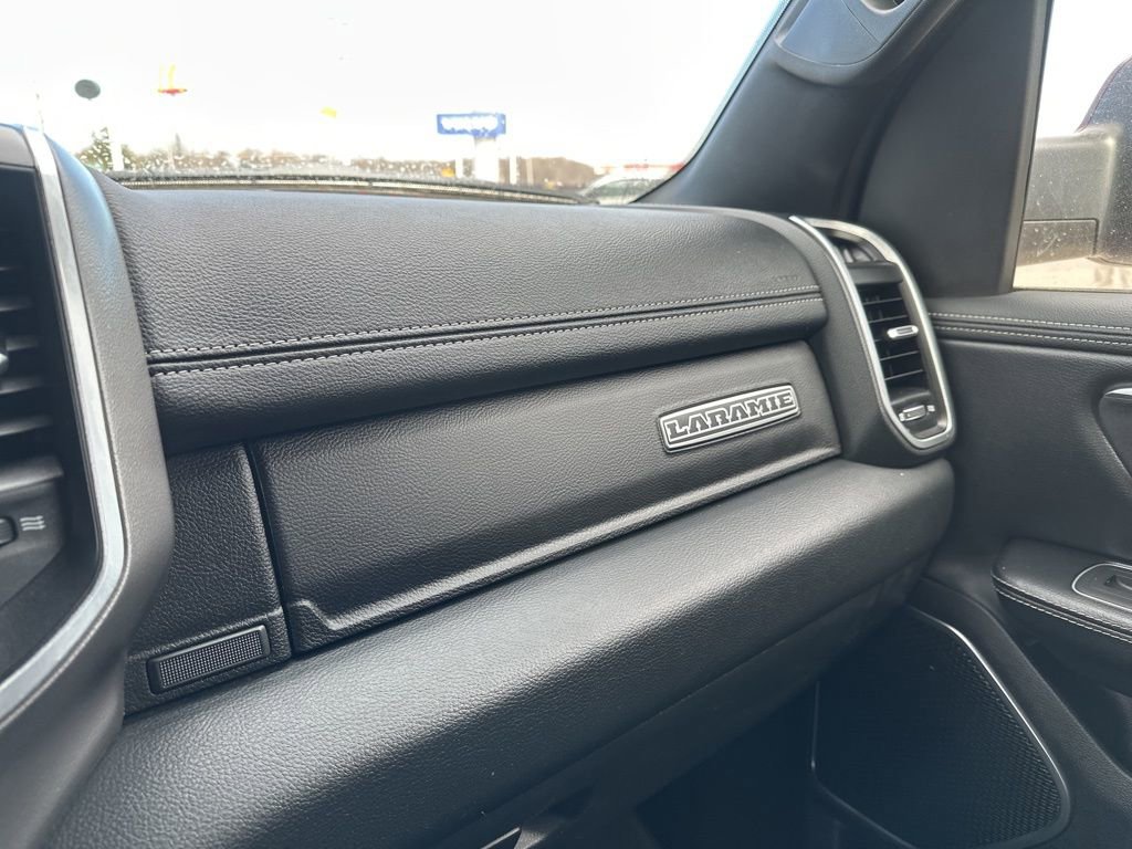 Used 2022 RAM 1500 Laramie w/ Sport Appearance Package AWD/4WD image 25