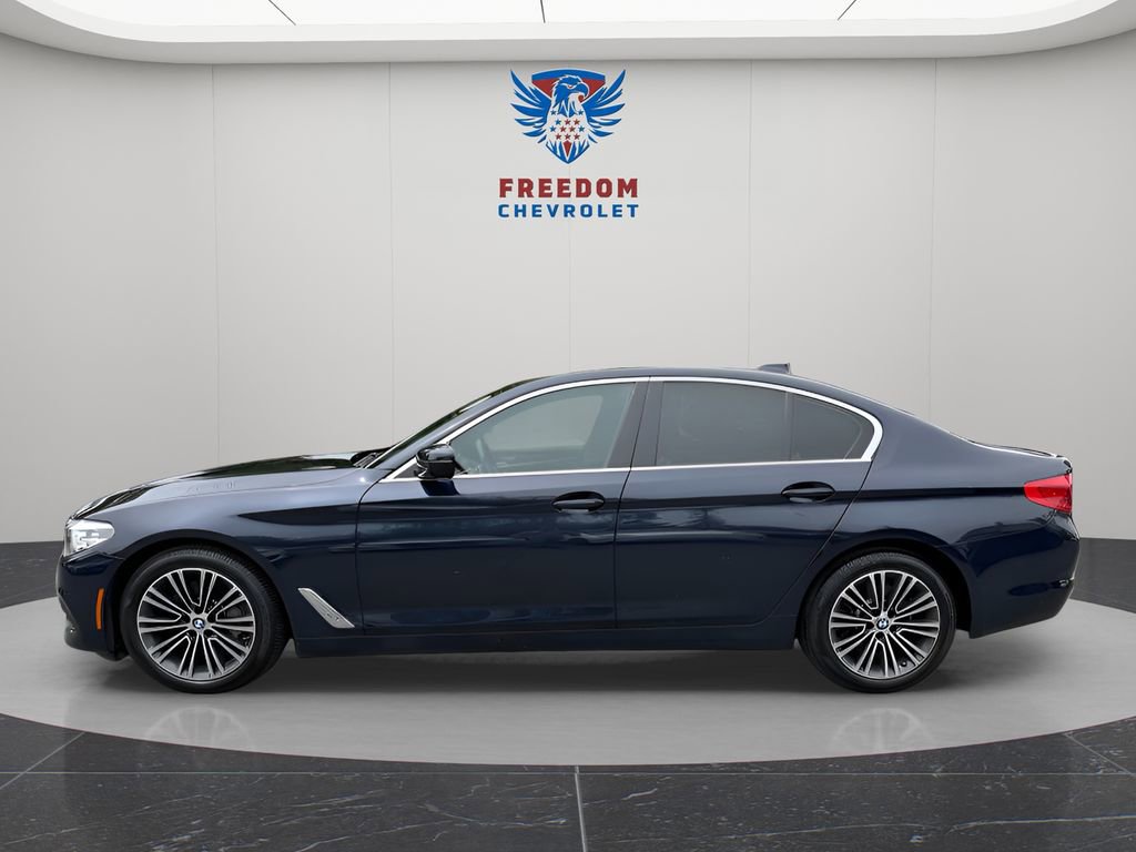 Used 2020 BMW 530i xDrive w/ Convenience Package AWD/4WD image 3