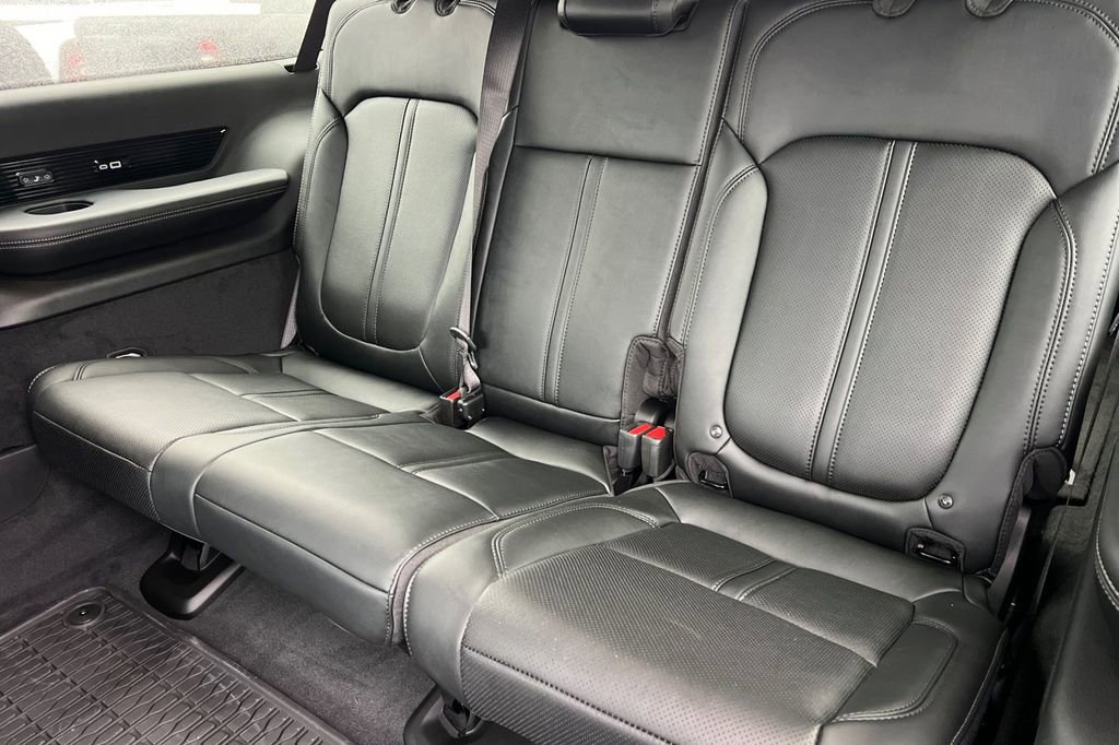 New 2026 Jeep Grand Wagoneer L Summit w/ Premium Group III image 15