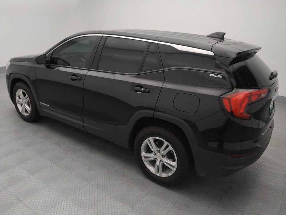 Used 2021 GMC Terrain SLE image 3