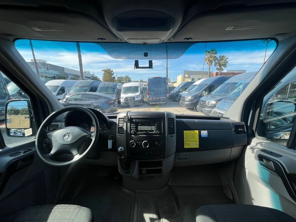 Used 2018 Mercedes-Benz Sprinter 2500 image 12