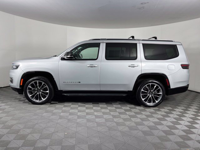 Used 2023 Jeep Wagoneer Series II w/ Premium Group I AWD/4WD image 7