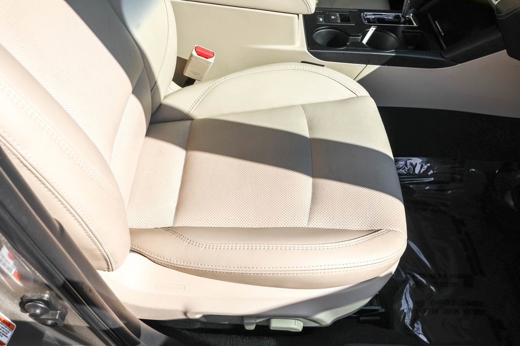 Used 2018 Subaru Legacy 2.5i Limited image 43
