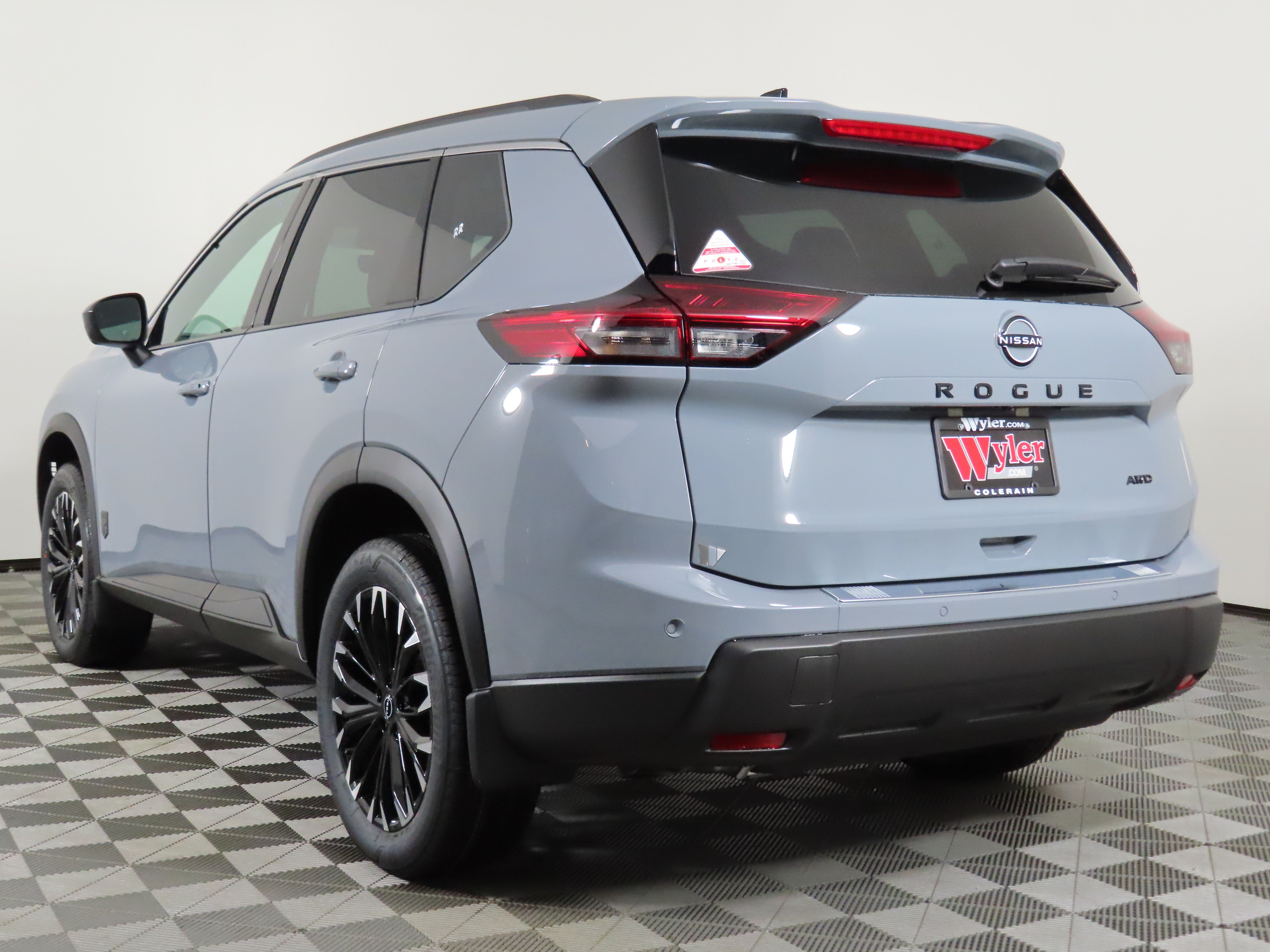 New 2026 Nissan Rogue Dark Armor AWD/4WD image 16