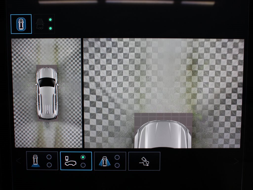 Used 2024 GMC Acadia Denali image 18