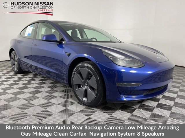 Used 2023 Tesla Model 3 Standard Range RWD image 1