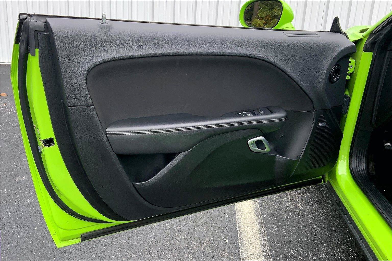 Used 2023 Dodge Challenger SXT RWD image 18