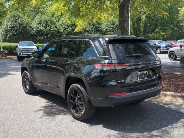 New 2026 Jeep Grand Cherokee Altitude RWD image 3