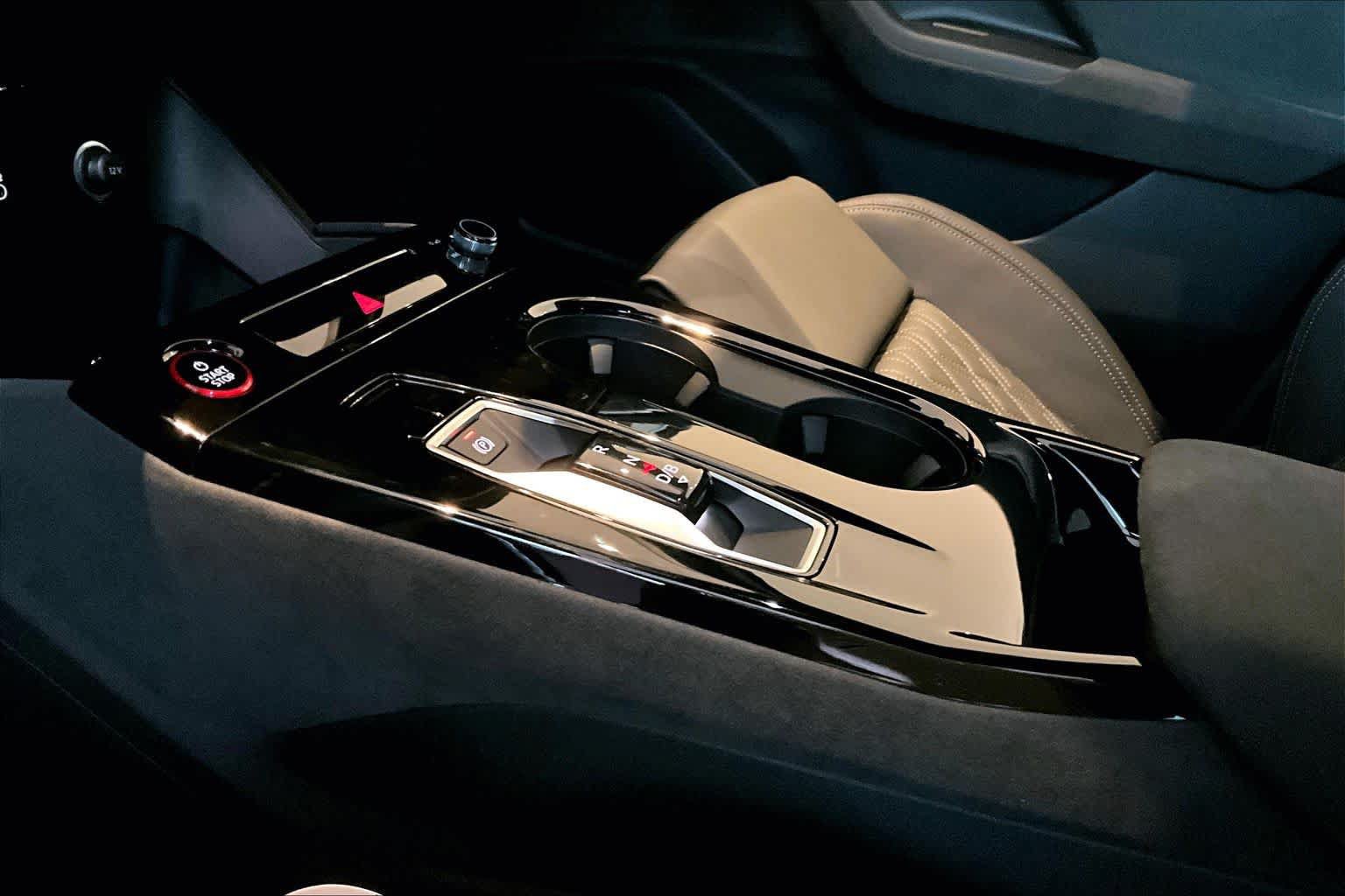 New 2027 Audi SQ6 e-tron Prestige AWD/4WD image 7