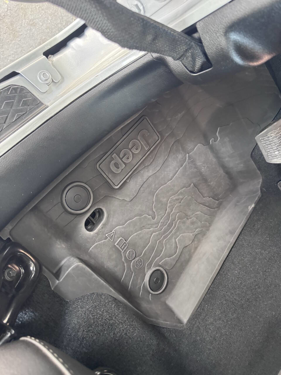 Used 2023 Jeep Gladiator Mojave w/ Trailer Tow Package AWD/4WD image 30