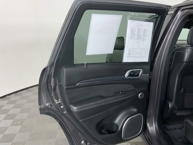 Used 2015 Jeep Grand Cherokee SRT w/ Luxury Group II image 26