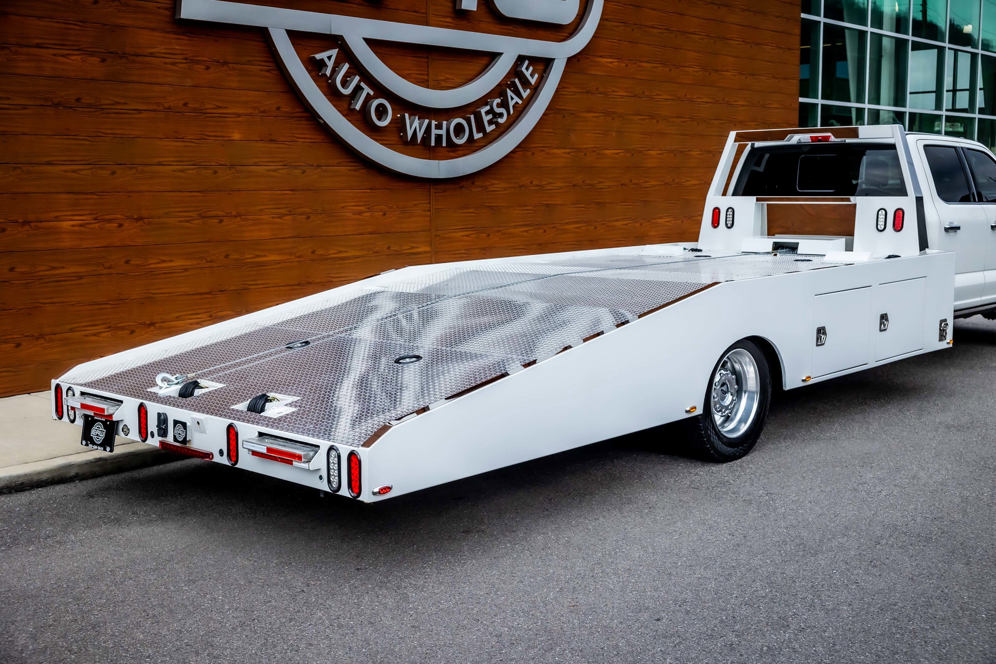 Used 2024 Ford F450 Platinum w/ FX4 Off-Road Package image 5