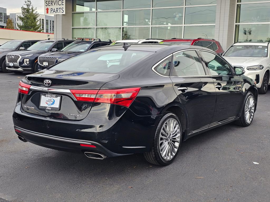 Used 2016 Toyota Avalon Limited image 7