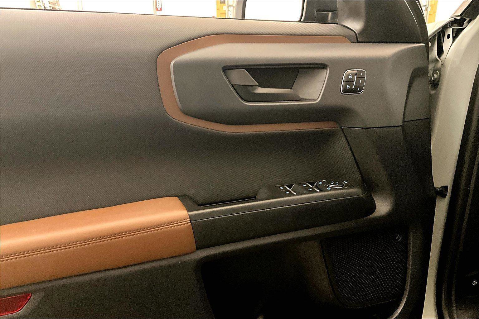 Used 2023 Ford Bronco Sport Outer Banks w/ Tech Package image 22