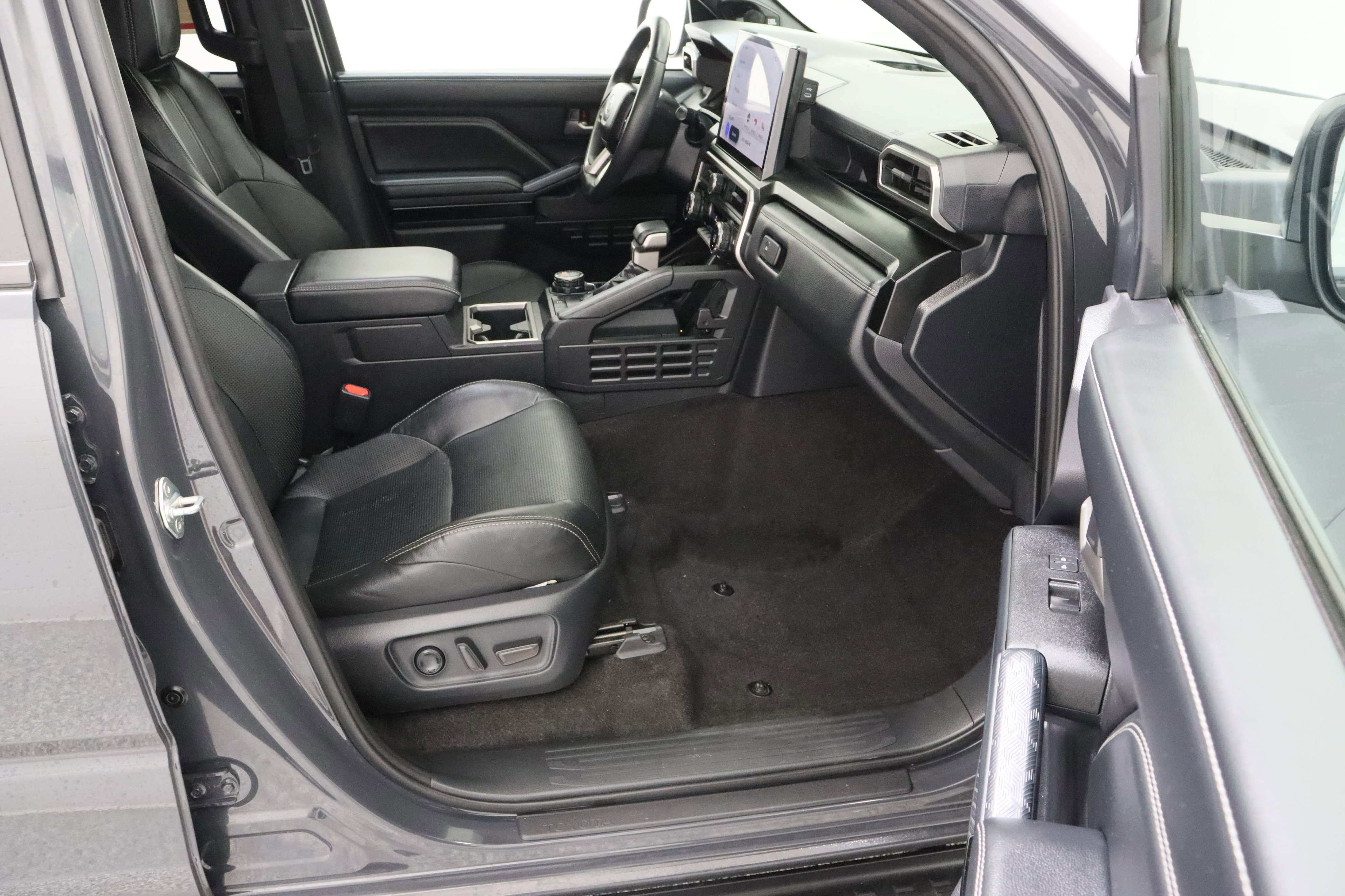 Certified 2025 Toyota 4Runner Limited image 42