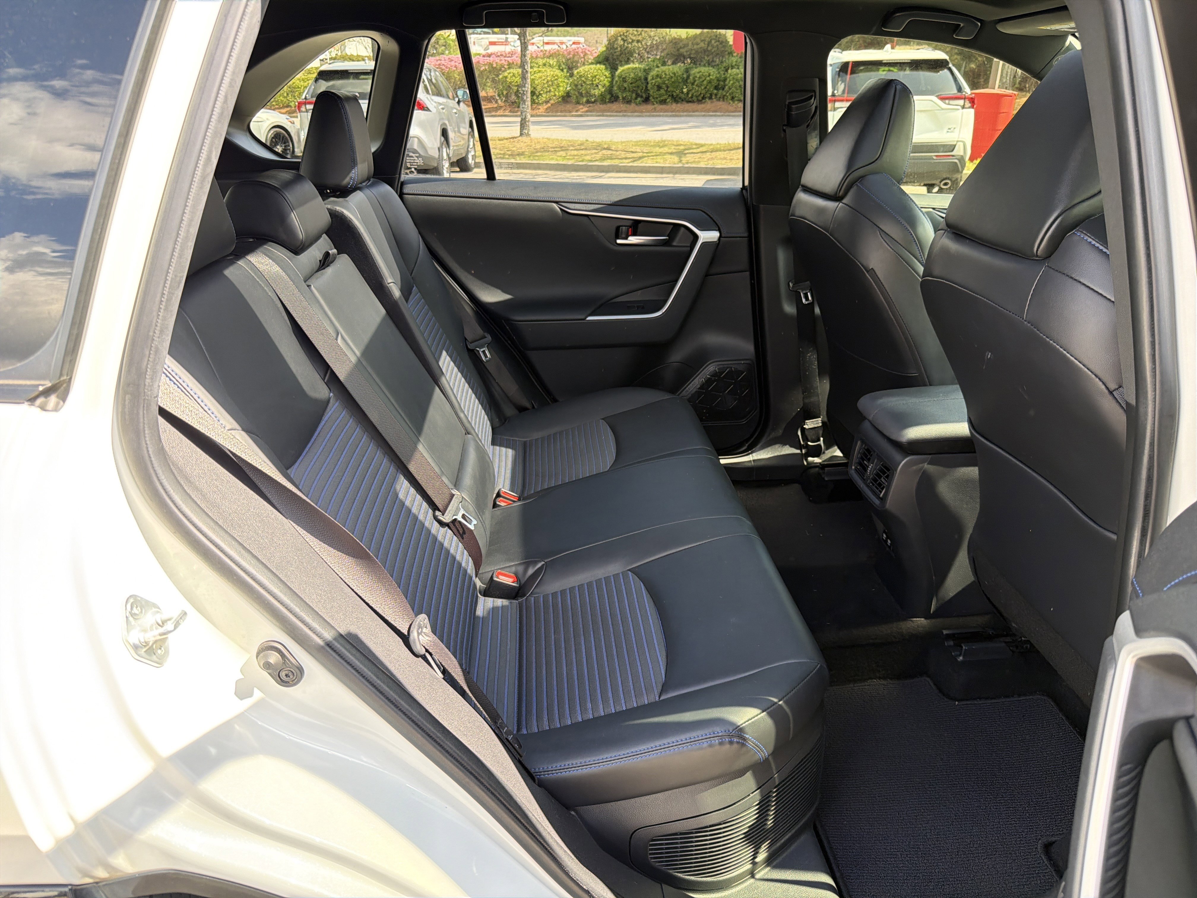 Used 2020 Toyota RAV4 XSE image 27