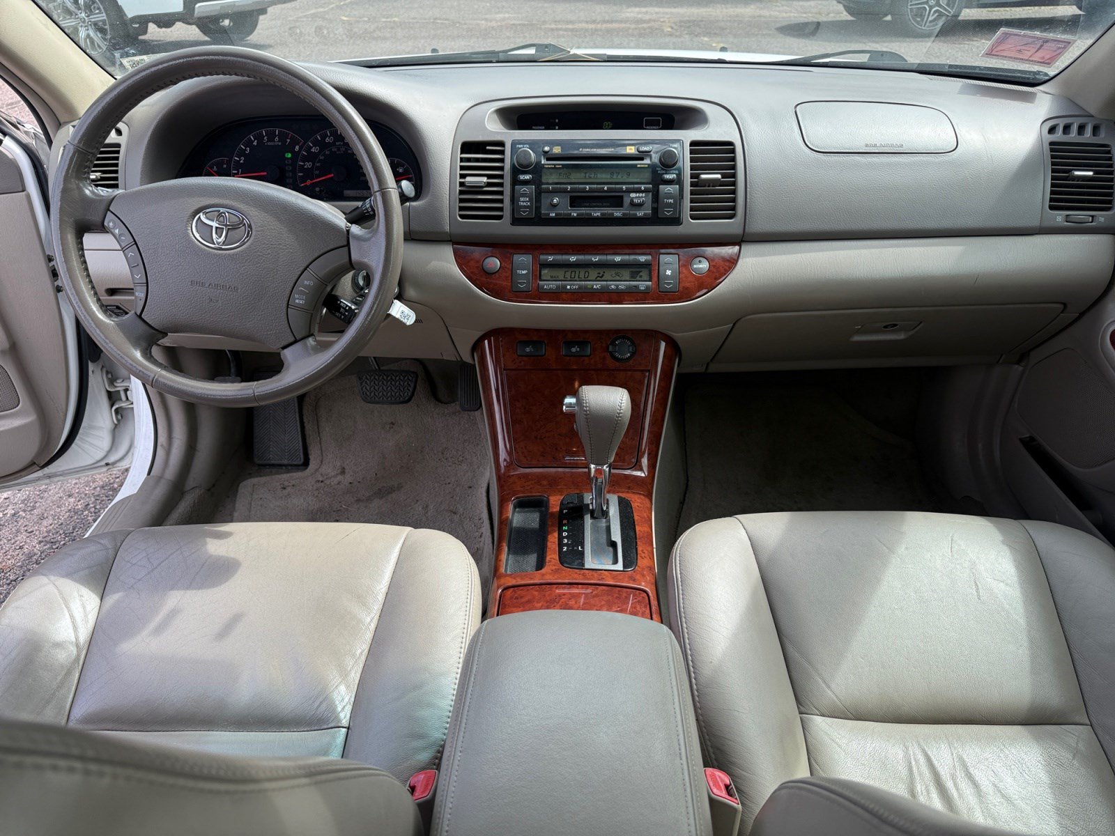 Used 2005 Toyota Camry XLE FWD image 19