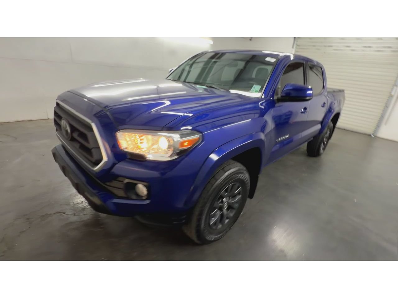 Used 2023 Toyota Tacoma SR5 RWD image 4