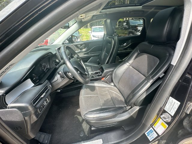 Used 2022 Lincoln Corsair AWD w/ Premium Package image 30