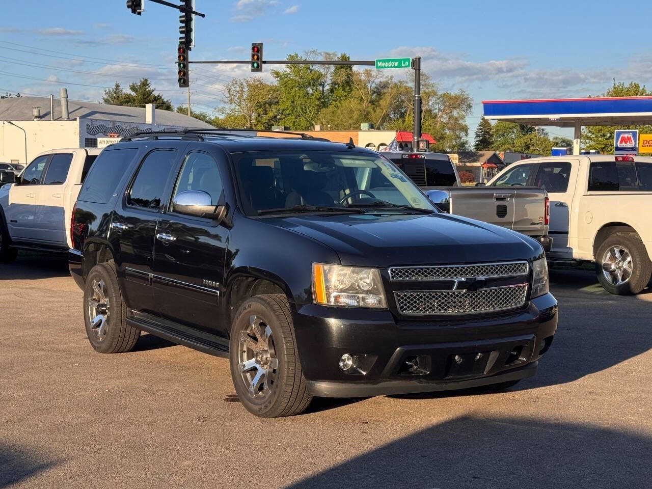 Used 2011 Chevrolet Tahoe LTZ AWD/4WD image 9